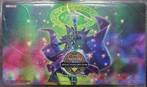 ★七夕限定価格 ★ KONAMI 遊戯王 公式 WCQ 2022 プレイマット 【イリュージョンオブカオス】