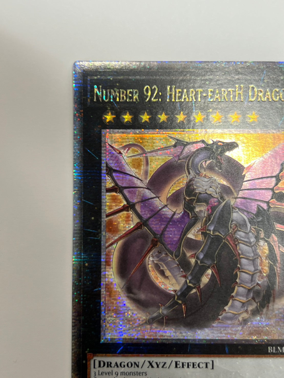 No.92 偽骸神龍 Heart－earth Dragon  英語 ‘‘ 25th ‘‘ (BLMR-EN077）「エクシーズ／モンスター」【状態A-】